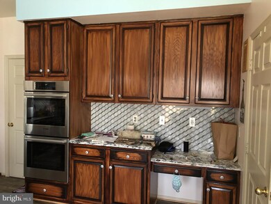 8530 Oak Chase Cir, Fairfax Station, VA 22039 - photo 5