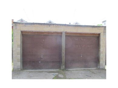 Parking Lot/Garage. 2 car garage