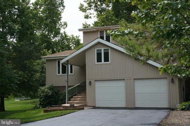 20609 Bluebird Ave, Hagerstown, MD 21742 - photo 2