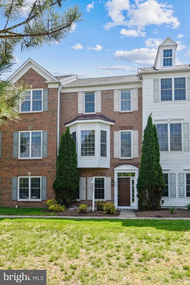 2522 Walnut Leaf Ln, Herndon, VA 20171 - photo 2