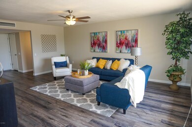 9703 W Calico Dr, Sun City, AZ 85373 - photo 6