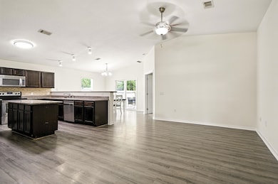 9207 Timber Ln, Navarre, FL 32566 - photo 4