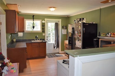 42 W Thomas Rd, Lunenburg, VT 05906 - photo 4