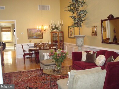 215 Sydney Rd, Southampton, PA 18966 - photo 4