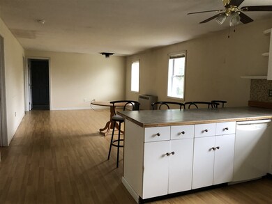 200 Queen St, Boscawen, NH 03303 - photo 2