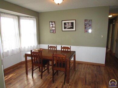 3406 SW Skyline Pkwy, Topeka, KS 66614 - photo 4