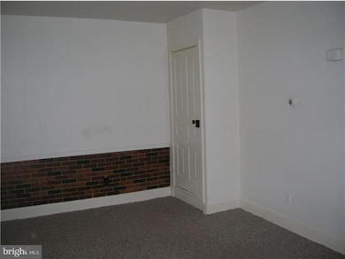 500 E Walnut St unit 4, Perkasie, PA 18944 - photo 2