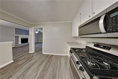 8030 Sumit Creek Dr NW unit 4, Kennesaw, GA 30152 - photo 7