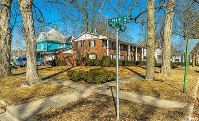 201 College Ave, Lincoln, IL 62656 - photo 5