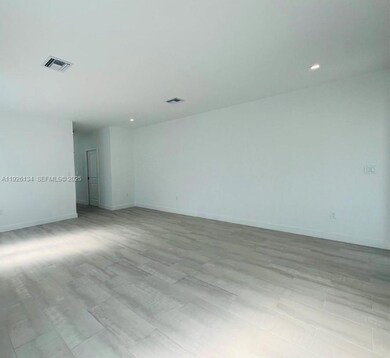 309 NW 7th Ct unit 1, Hallandale Beach, FL 33009 - photo 5