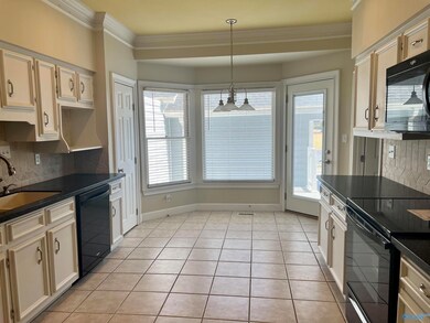 1893 Rainbow Dr unit 10, Gadsden, AL 35901 - photo 3