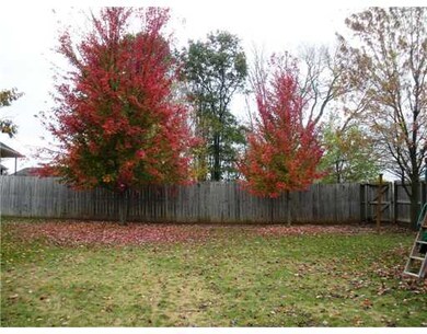 502 SW Duke Ave, Bentonville, AR 72712 - photo 2