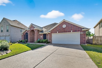 10827 Oak Bayou Ln, Houston, TX 77064 - photo 2