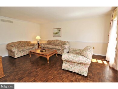 6 Patricia Way, Kendall Park, NJ 08824 - photo 2