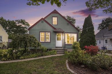 1228 Spring Ave NE, Grand Rapids, MI 49505 - photo 2