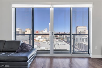 The Ogden unit 1506, Las Vegas, NV 89101 - photo 6