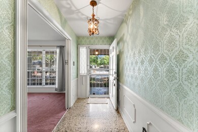 1067 Thornton Rd, Houston, TX 77018 - photo 3