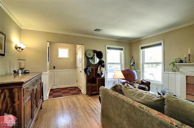 22014 Celes St, Woodland Hills, CA 91364 - photo 5