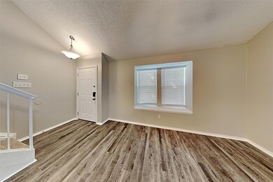 2209 Sequoia Ln, Bedford, TX 76021 - photo 2