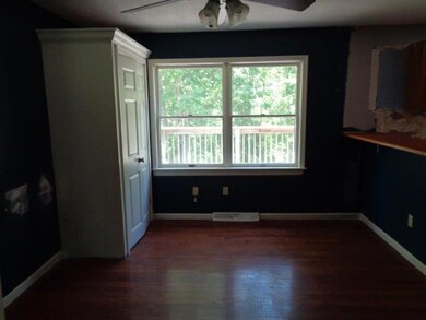 B dinning area