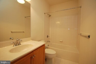 25154 Mcbryde Terrace unit 53C, Chantilly, VA 20152 - photo 3