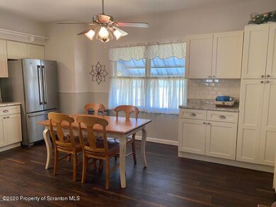 116 S Maple Ave, Kingston, PA 18704 - photo 3