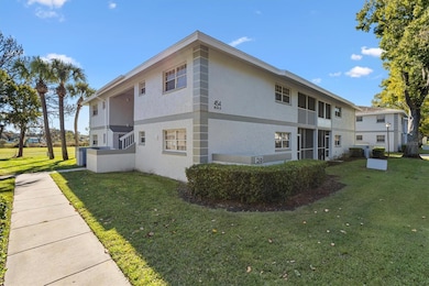 454 Fairways Cir unit B204, Ocala, FL 34472 - photo 2