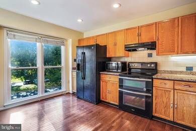 13931 Middle Creek Place, Centreville, VA 20121 - photo 4