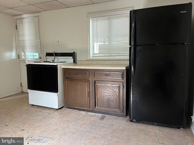 208 W Front St, Lansford, PA 18232 - photo 5