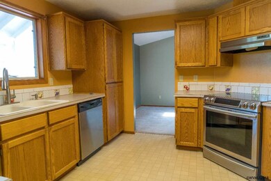 2245 Treemont Ct S, Salem, OR 97302 - photo 6