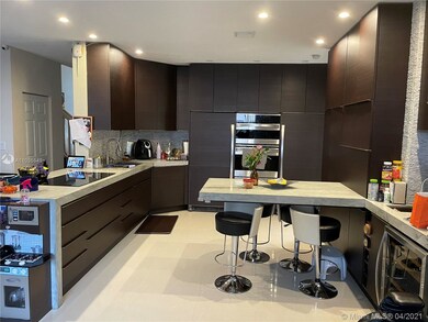 11333 NW 72nd Ln, Doral, FL 33178 - photo 3