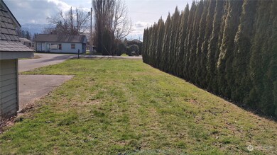 226 1st St, Sumas, WA 98295 - photo 4