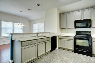2704 Clubhouse Dr, Denton, TX 76210 - photo 4