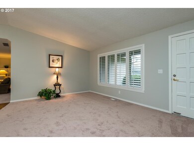 1615 SW Clara St, Troutdale, OR 97060 - photo 3