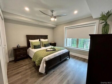 100 Glen St unit N2514, Glen Cove, NY 11542 - photo 5