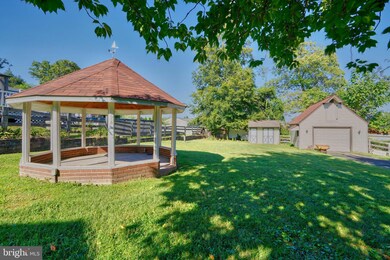 9109 Naygall Rd, Parkville, MD 21234 - photo 2