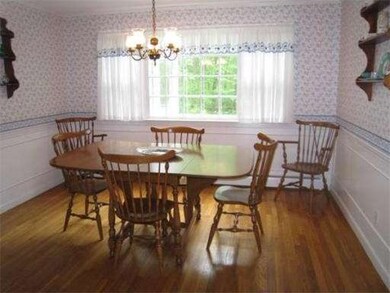 235 South Rd, Bedford, MA 01730 - photo 4