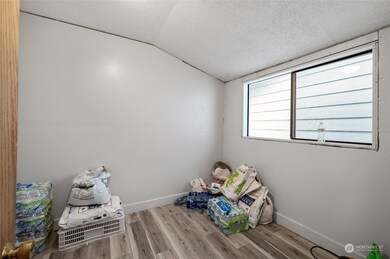 147 Garfield St, Sumas, WA 98295 - photo 7