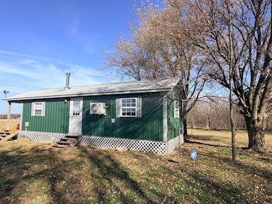 8780 Lawrence 2010, Miller, MO 65707 - photo 3