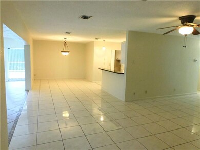 Living room - Dining room view