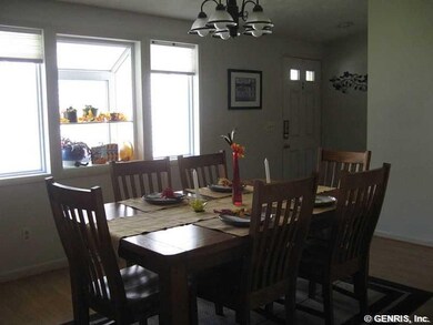 Other. View of the entrance - Dining Room and trip
