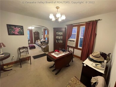 3201 Old Logan Rd, Logan, WV 25601 - photo 5