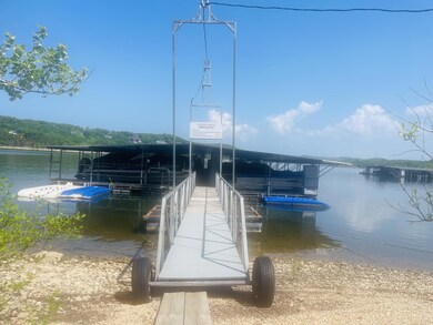 TABLE ROCK LAKEFRONT VIEW HOME BOAT SLIP