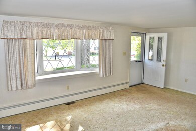 601 W Franklin St, Womelsdorf, PA 19567 - photo 3