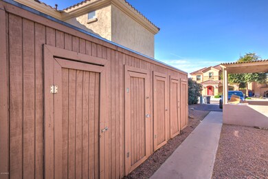 1405 S Newberry Ln-3