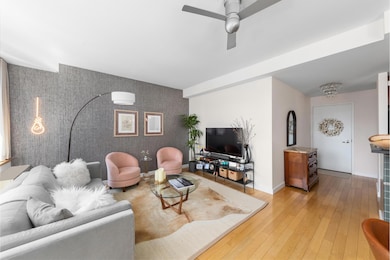 The Hudson unit 14-F, New York, NY 10023 - photo 2