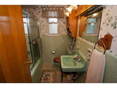 Full Bath.