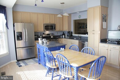 3115 Sutherland Hill Ct, Fairfax, VA 22031 - photo 6