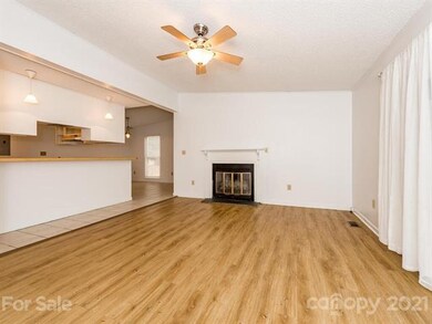 4 Sugarloaf Ln, Hendersonville, NC 28792 - photo 6