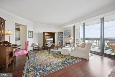 Skyline Square North and South unit 2014N, Baileys Crossroads, VA 22041 - photo 2